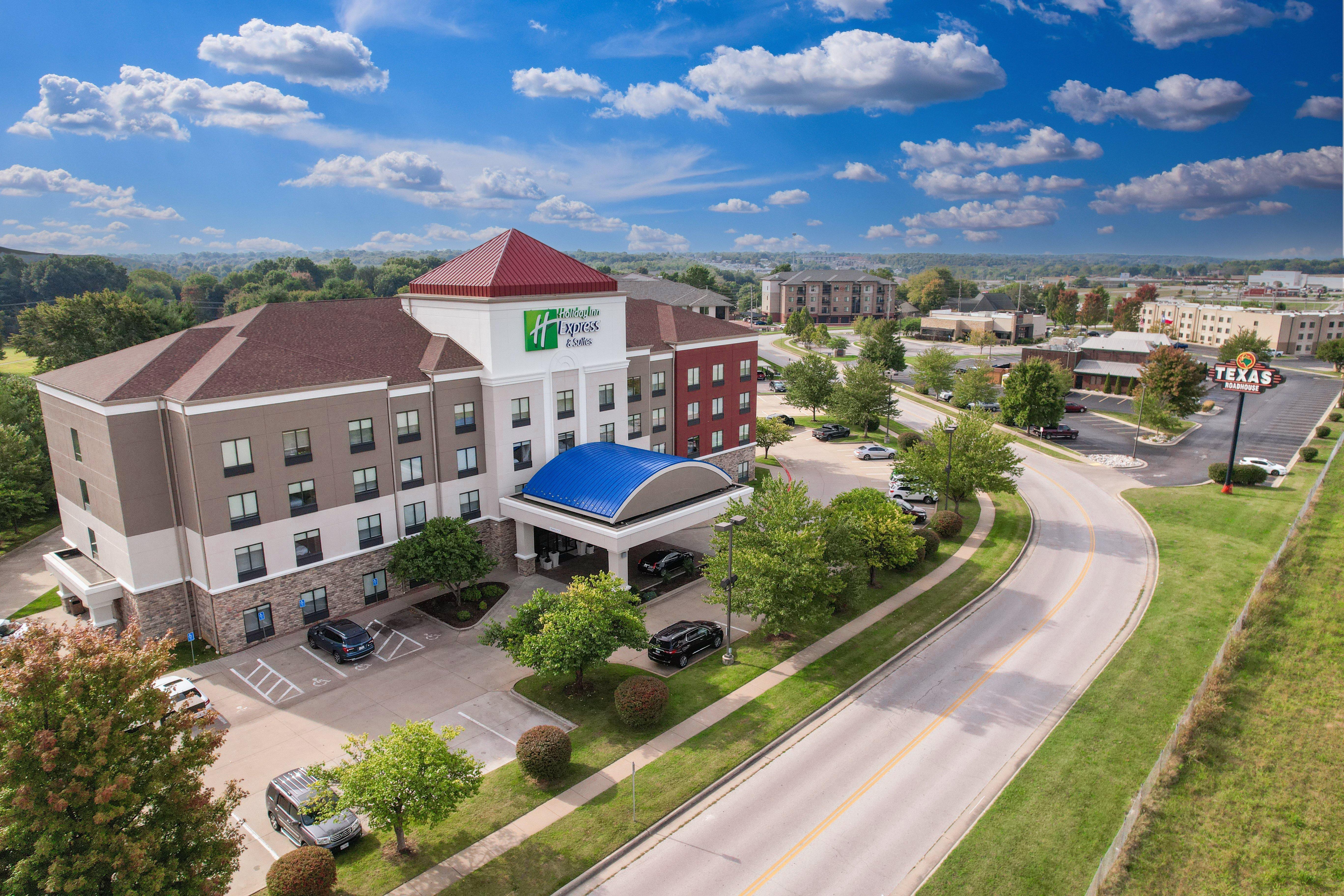 Express And Medical District By Ihg