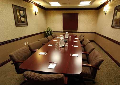 Holiday Express And Medical District By Ihg Hotel 2*