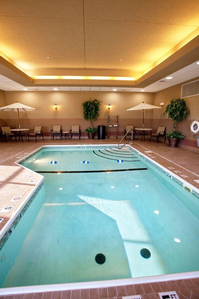 Hotel Holiday Express And Medical District By Ihg