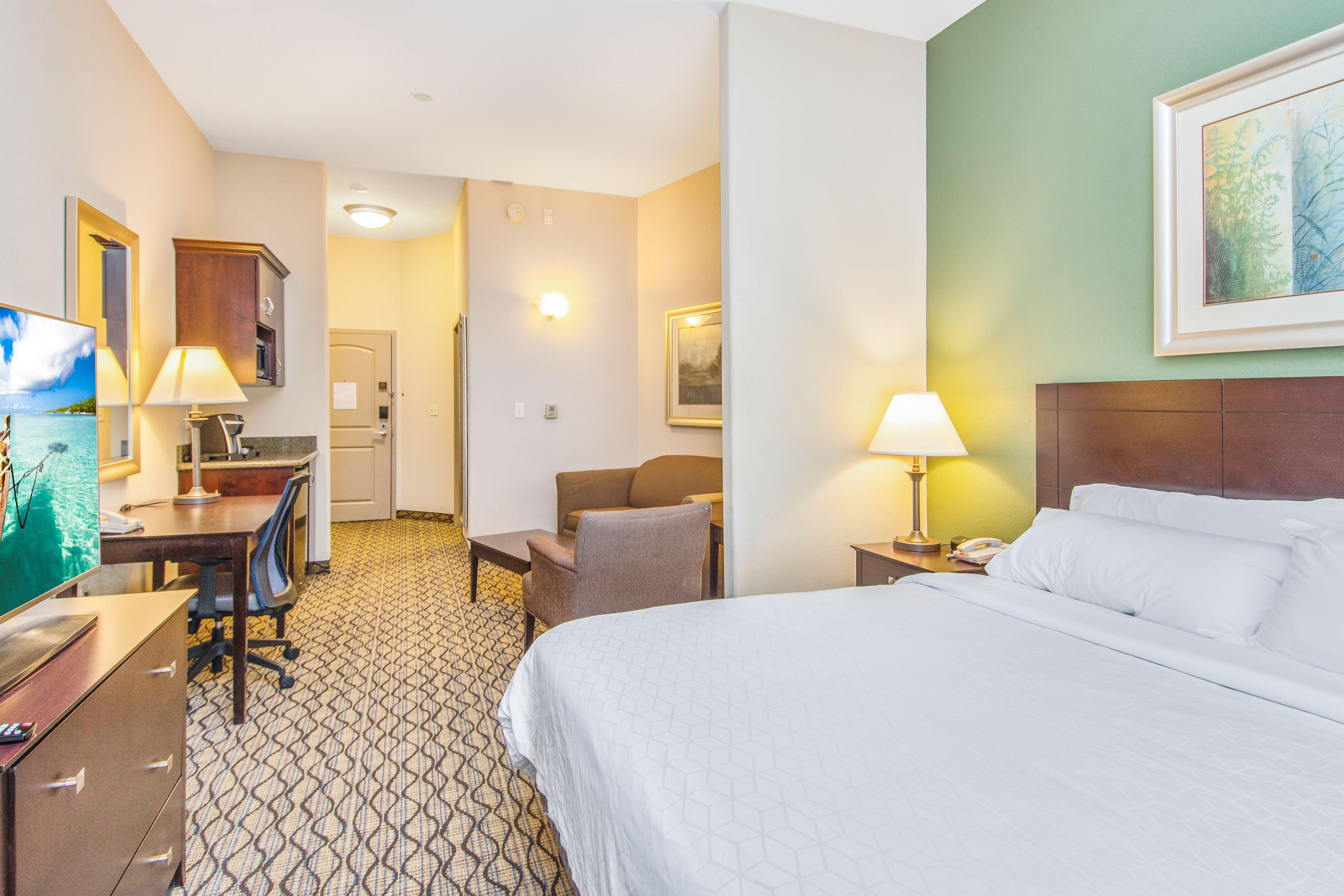 Hotel Holiday Express And Medical District By Ihg